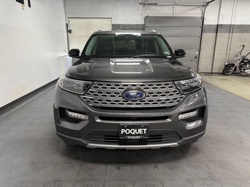 Used 2020 Ford Explorer Limited w/ Equipment Group 310A AWD/4WD image 3
