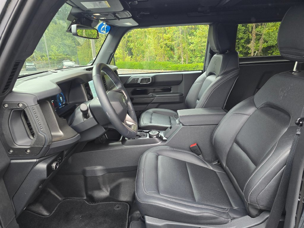Used 2025 Ford Bronco Badlands AWD/4WD image 10