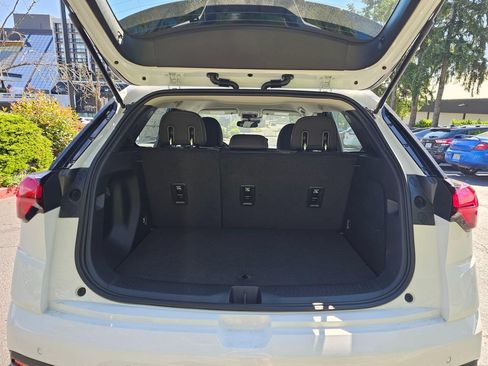 New 2027 Chevrolet Bolt LT FWD image 18