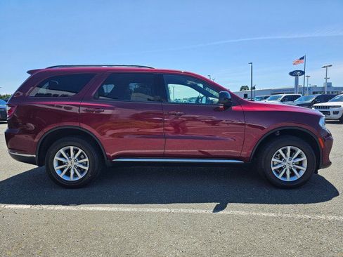 Certified 2023 Dodge Durango SXT Launch Edition AWD/4WD image 2