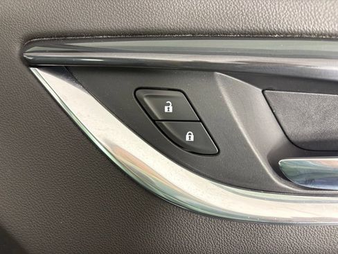 Used 2022 Buick Enclave Premium FWD image 42