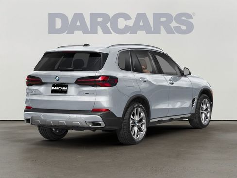 New 2026 BMW X5 xDrive40i w/ M Sport Package image 3