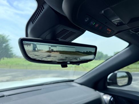 New 2026 Chevrolet Equinox LT w/ Safety and Technology Package FWD image 21