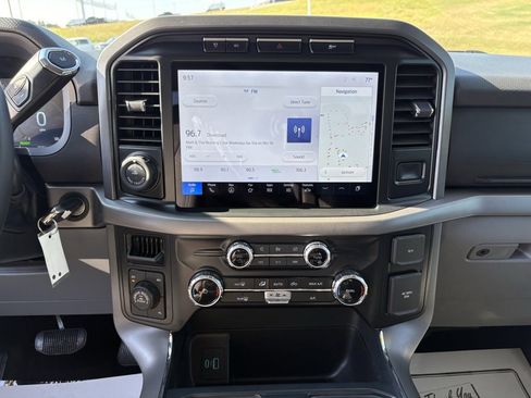 Used 2024 Ford F150 XLT w/ Mobile Office Package image 30