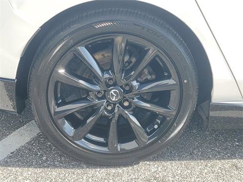 Certified 2023 MAZDA MAZDA3 Hatchback w/ Appearance Package image 5
