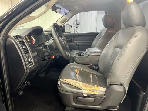 Used 2014 RAM 1500 Express RWD image 18