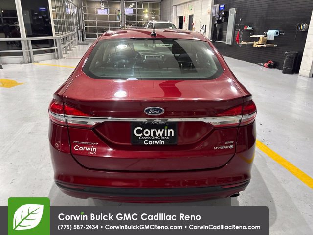Used 2017 Ford Fusion SE FWD image 7
