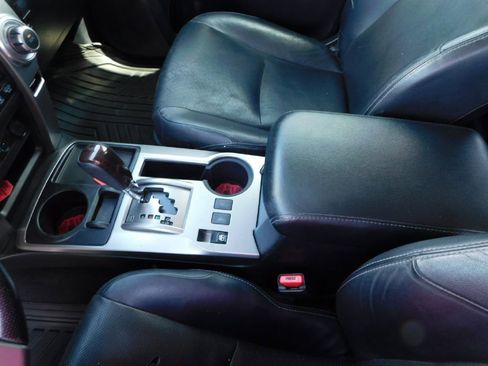 Used 2014 Toyota 4Runner SR5 image 38