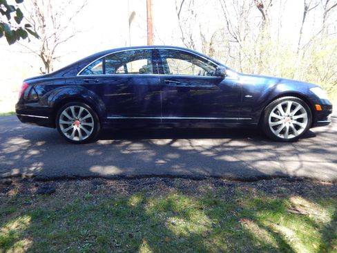 Used 2012 Mercedes-Benz S 550 4MATIC image 5