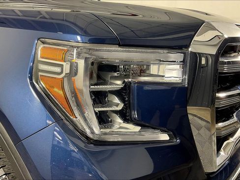 Used 2022 GMC Sierra 1500 SLE image 39
