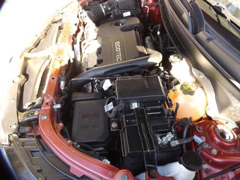 Used 2018 Chevrolet Equinox LT image 13