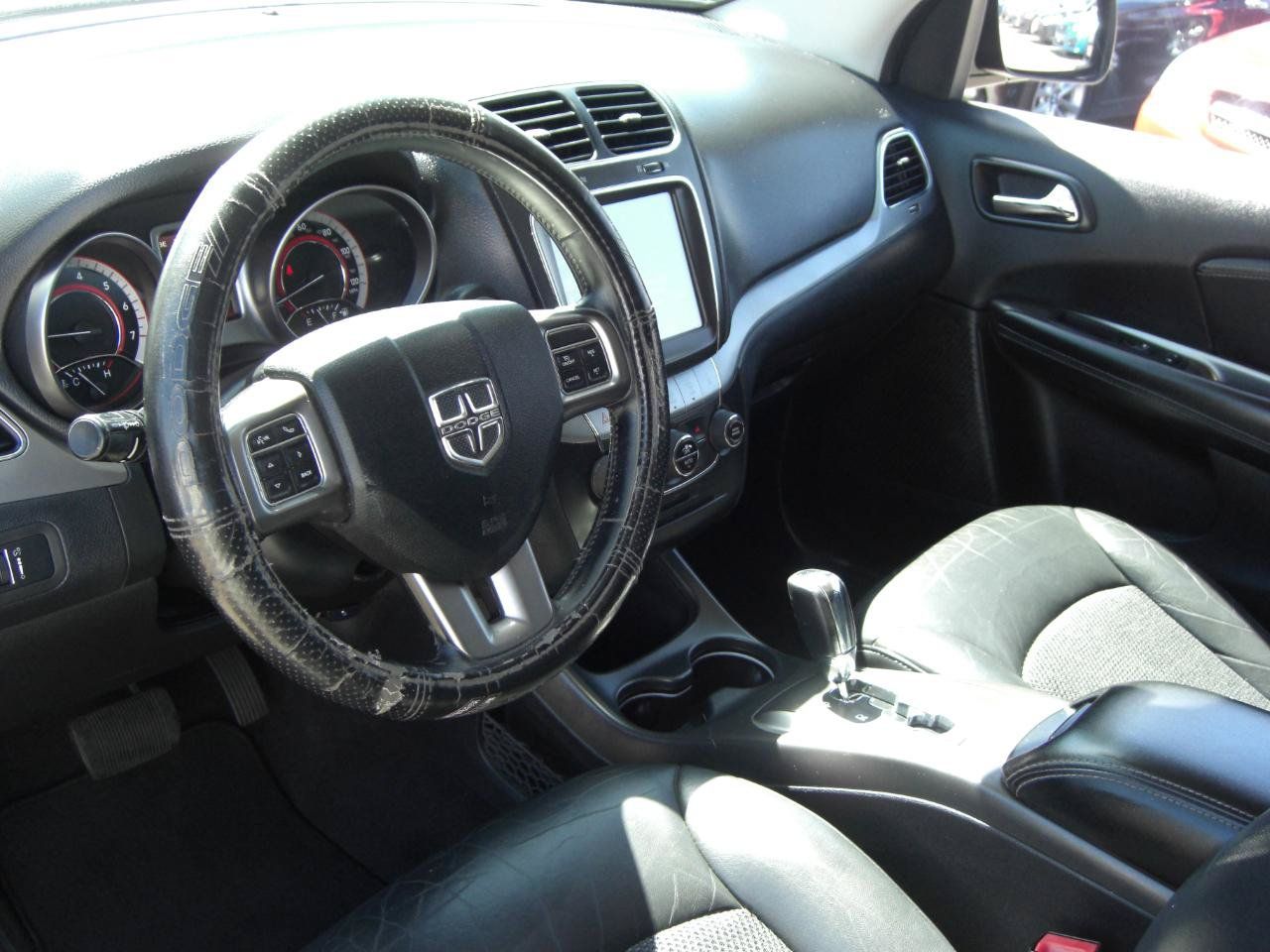 Used 2017 Dodge Journey Crossroad AWD/4WD image 2