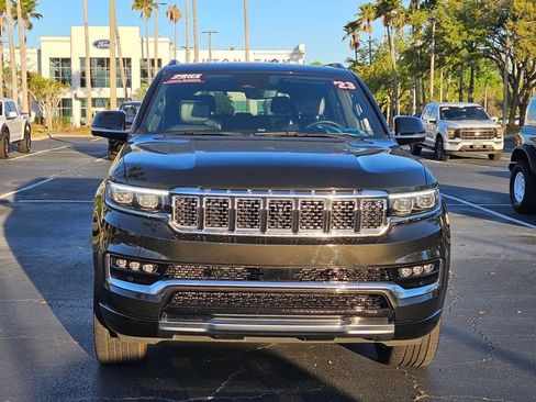 Used 2023 Jeep Grand Wagoneer 4WD image 2