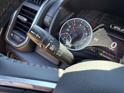Used 2023 RAM 1500 Laramie AWD/4WD image 35