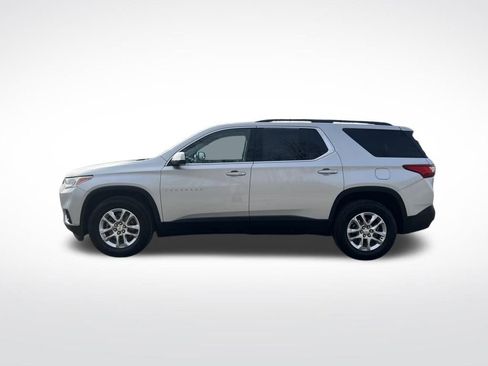 Used 2019 Chevrolet Traverse LT image 2