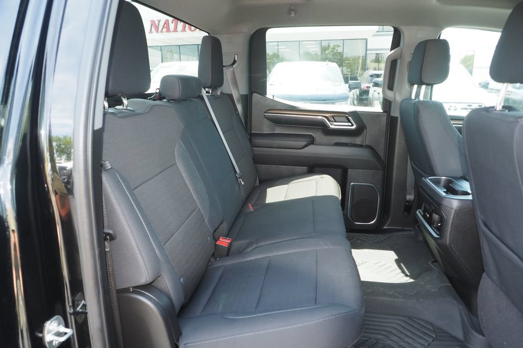 Used 2024 Chevrolet Silverado 1500 RST w/ Z71 Off-Road Package AWD/4WD image 18