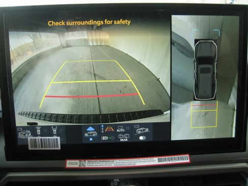 New 2025 Toyota 4Runner TRD Off-Road Premium image 18