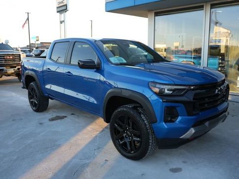 Used 2024 Chevrolet Colorado Z71 w/ Z71 Convenience Package 2 image 31