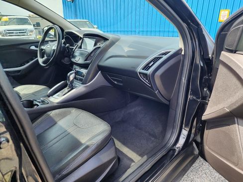 Used 2014 Ford Focus Titanium FWD image 27