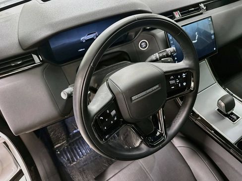 Certified 2025 Land Rover Range Rover Velar S AWD/4WD image 4