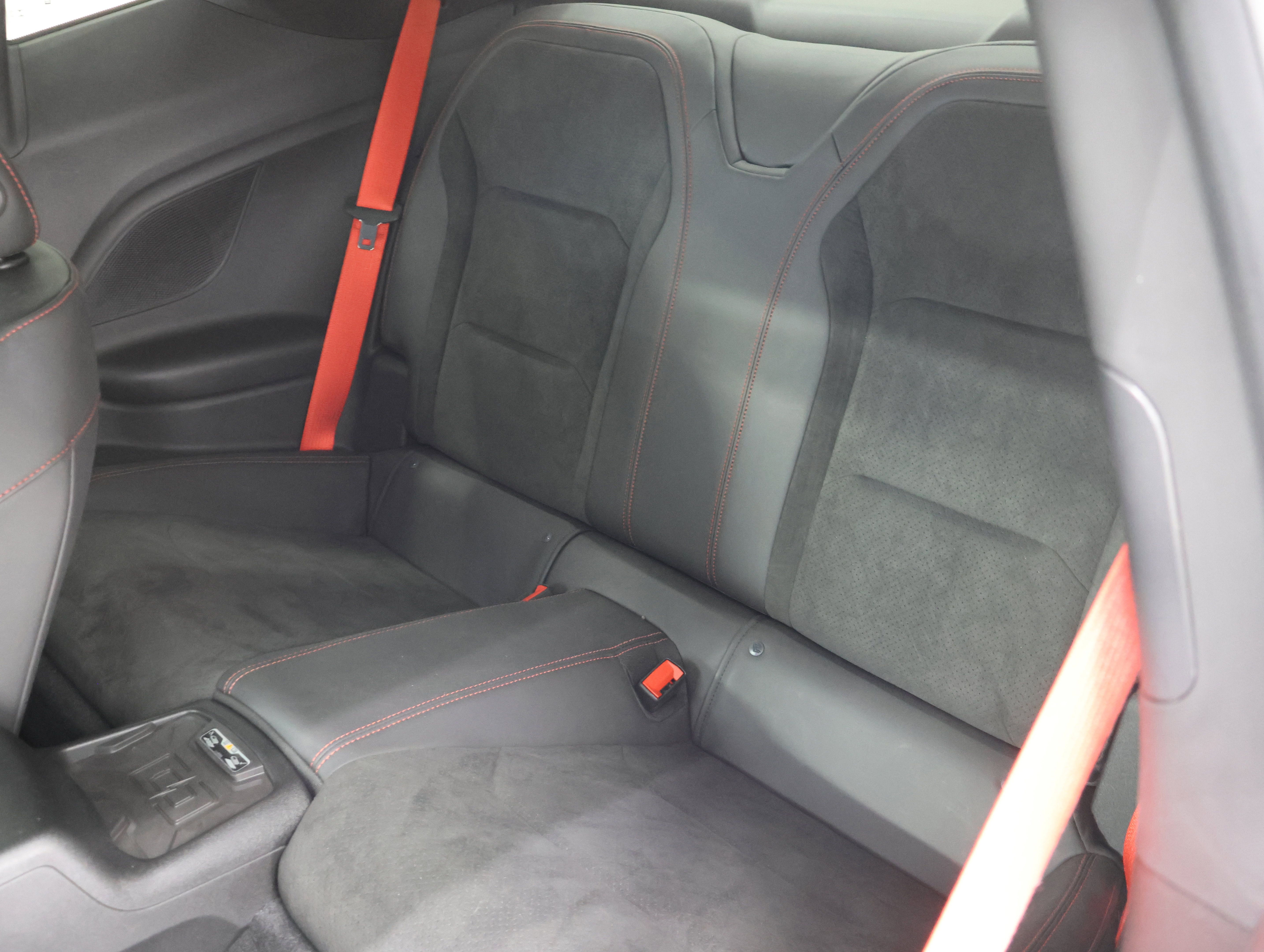 Used 2019 Chevrolet Camaro ZL1 RWD image 9