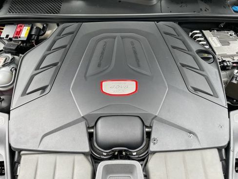 Used 2021 Porsche Cayenne GTS AWD/4WD image 4