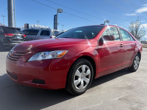 Used 2009 Toyota Camry image 3