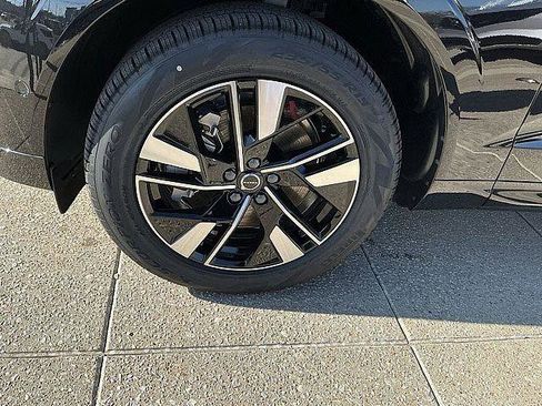 New 2026 Volvo XC60 T8 Plus w/ Climate Package AWD/4WD image 12