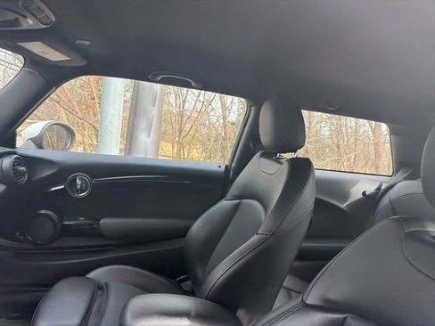 Used 2017 MINI Cooper S image 18