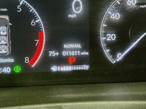 Used 2025 Honda Pilot EX-L image 19