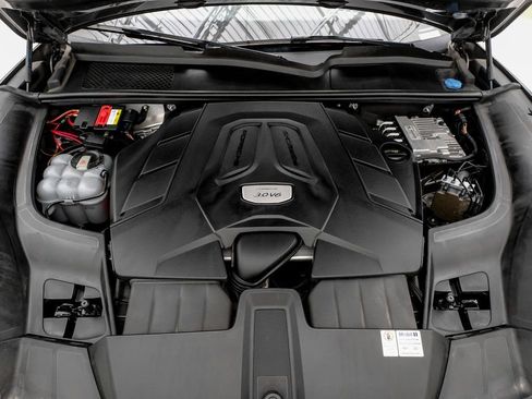 Used 2019 Porsche Cayenne image 44