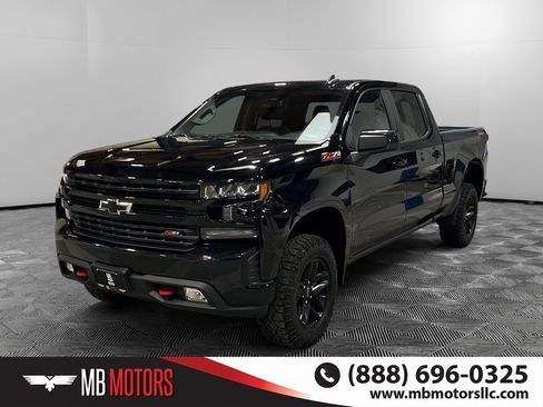 Used 2020 Chevrolet Silverado 1500 LT Trail Boss image 9