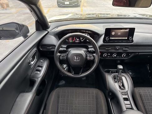 Used 2024 Honda HR-V Sport image 19