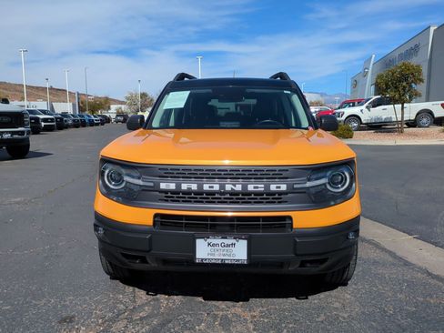 Used 2022 Ford Bronco Sport Badlands image 9