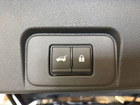 New 2026 Nissan Rogue Platinum w/ Platinum Premium Package image 19