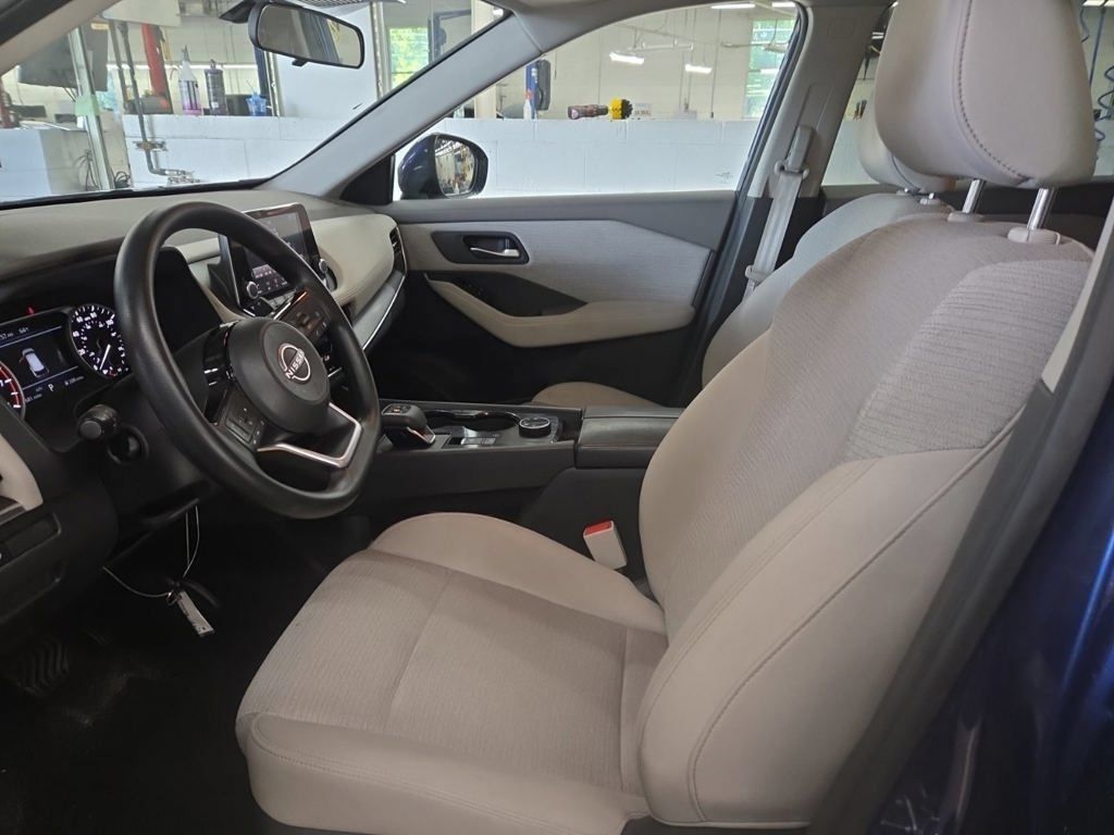 Used 2022 Nissan Rogue SV AWD/4WD image 7