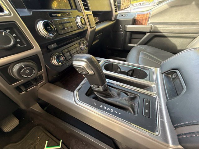 Used 2016 Ford F150 Platinum w/ Equipment Group 701A Luxury AWD/4WD image 21