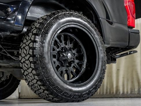 Used 2022 Ford F250 Platinum w/ FX4 Off-Road Package image 59