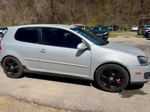 Used 2009 Volkswagen GTI 2-Door image 3