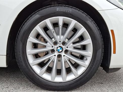 Used 2023 BMW 530i xDrive w/ Premium Package AWD/4WD image 11