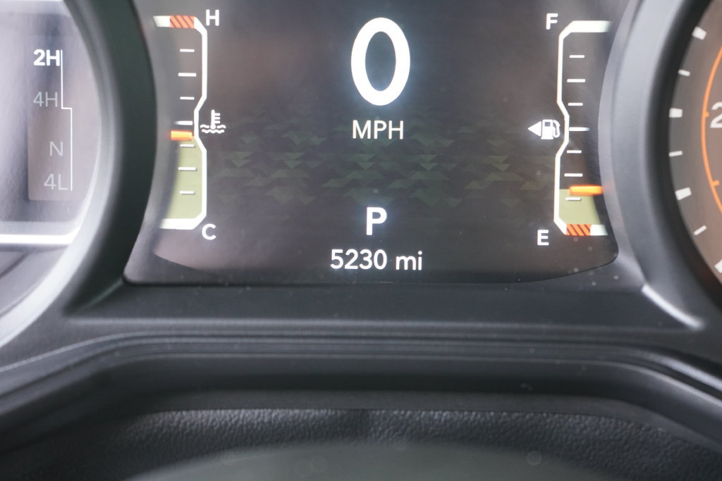 Used 2024 Jeep Wrangler Sport AWD/4WD image 17