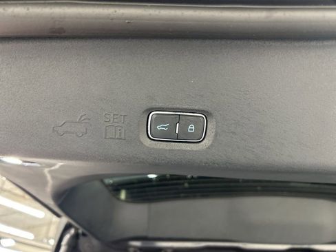 Used 2025 Ford Expedition Tremor image 38