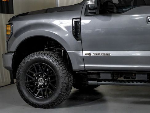 Used 2021 Ford F250 Lariat image 12