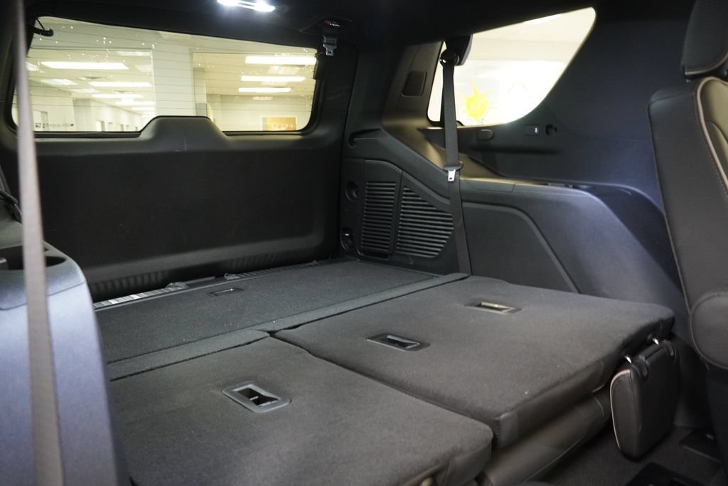 New 2025 Chevrolet Tahoe Premier w/ Sun And Tow Package AWD/4WD image 38