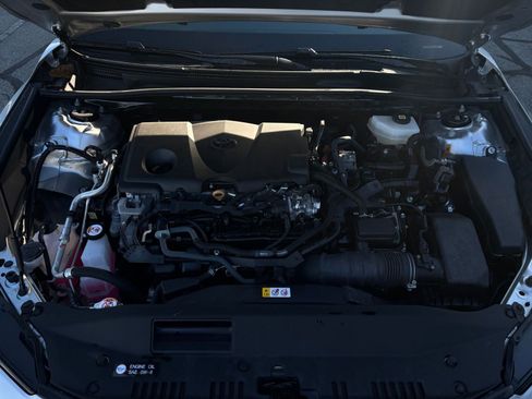 Used 2025 Toyota Camry LE image 31