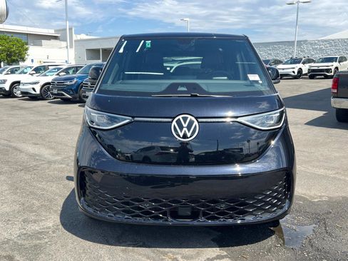 New 2025 Volkswagen ID. Buzz Pro S image 8