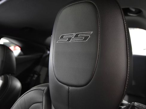 Used 2010 Chevrolet Camaro SS w/ RS Package RWD image 28