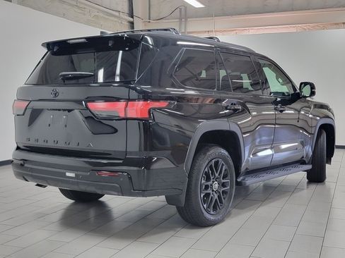 Certified 2024 Toyota Sequoia Limited image 18