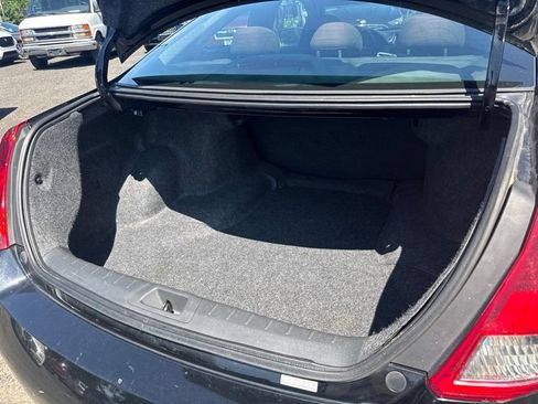 Used 2011 Honda Accord EX image 38