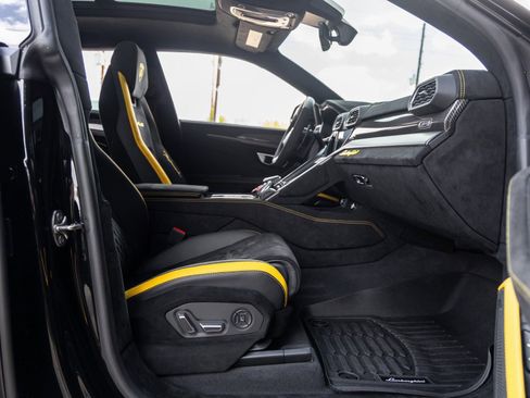 Used 2024 Lamborghini Urus Performante image 49